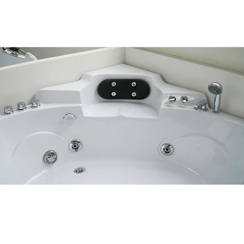 Whirlpool Corner Tub