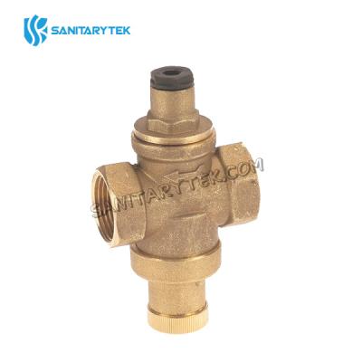 Pressure reducing valve with female connection and manometer holder