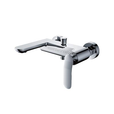 Chrome bathtub faucet, wall mounted