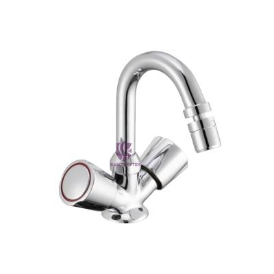 Bidet mixer with swivel spout