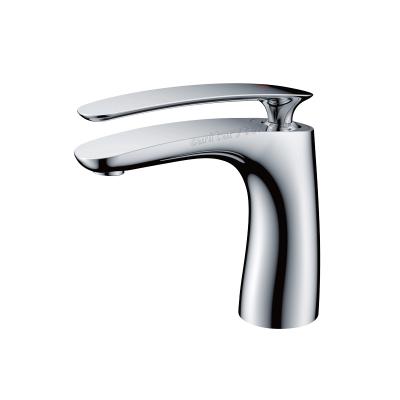 Single lever wash basin faucet  in chrome